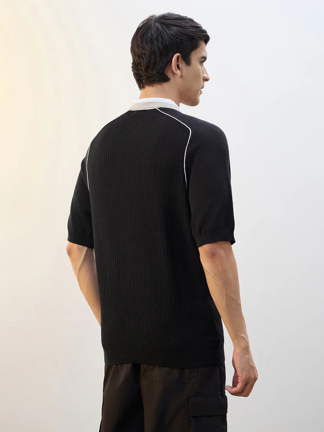 Contrast Collar Zip Polo T-Shirt - Image 14