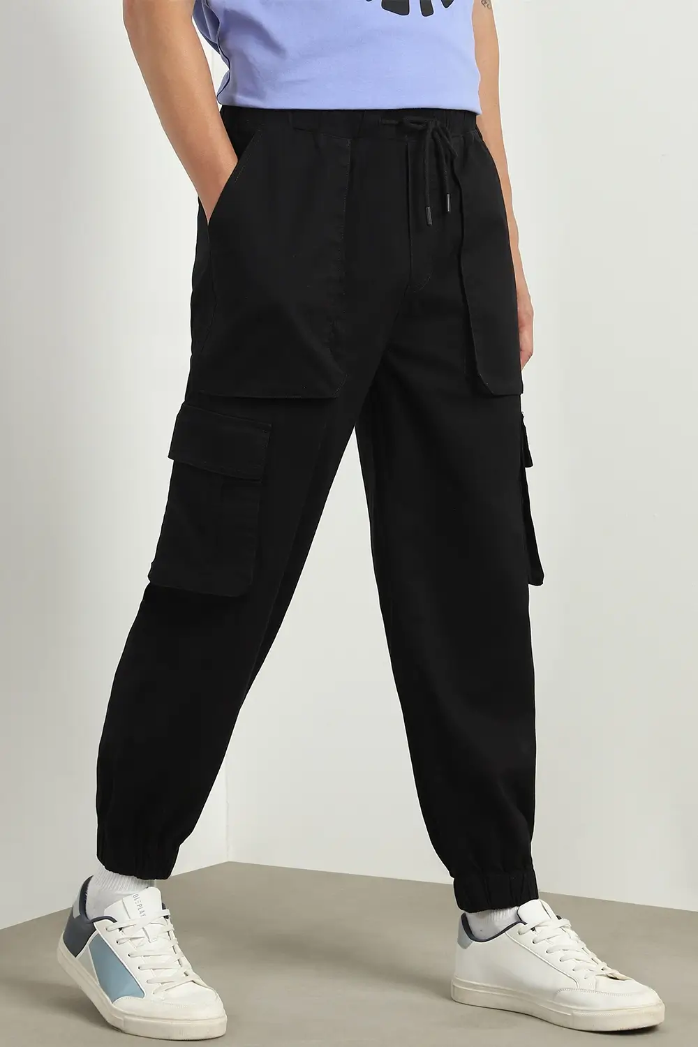 Oversized Black Cargo Pants - Image 3