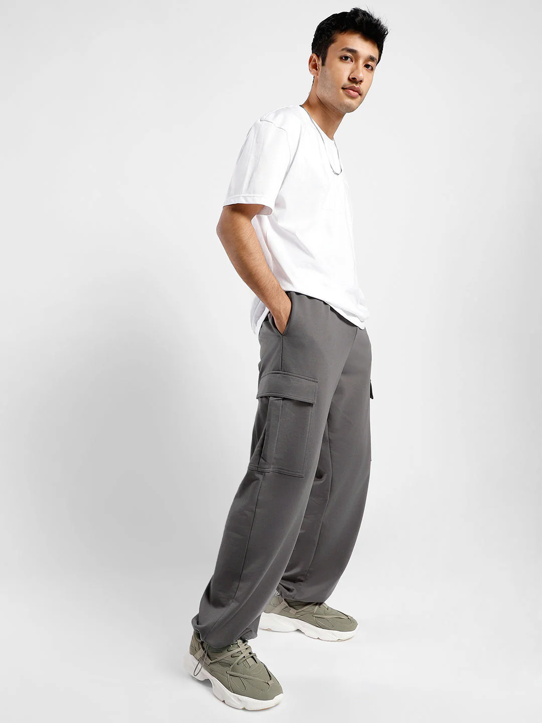 Relaxed Fit Cargo Joggers - Image 40